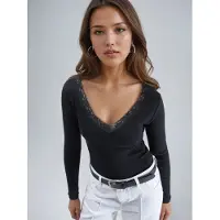 Busem Slim Fit V-hals Blouse met Kantdetails