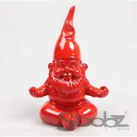 Stoobz Design Stoobz Kabouter yoga rood 20cm rood Polyresin Decoratief beeld of