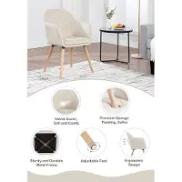 Laura Eetkamerstoelen Set van 4 – Fluwelen Stoelen met Armleuningen en Houten Poten – Ergonomisch Design – Crèmewit – 50x42x81 cm –