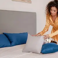 Unyqoos Set van 2 zachte en ademende grijze kussenslopen van microvezel met verborgen ritssluiting