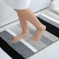 Unyqoos Zachte en absorberende badmat met antislip voor veilige badkamerervaring 60 x 90 cm