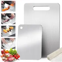 Unyqoos Tweezijdige titanium snijplankenset met antislipmat en roestvrijstalen afwerking voor keuken