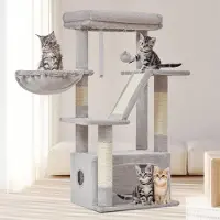 Unyqoos Lichtgrijze kattenklimpaal met mand, huisje en pluche speeltjes