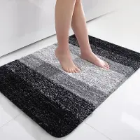 Unyqoos Hoogpolige en Wasbare Badmat voor Veiligheid en Comfort in Badkamer