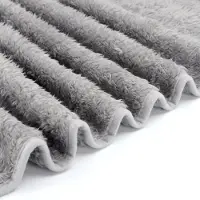 Unyqoos Zachte en Wasbare Fleece Deken voor Huisdieren in Lichtgrijs 100x80 cm