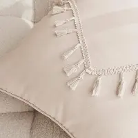 Unyqoos Lichtbeige sierkussensloop met franjes voor modern interieur 45x45 cm