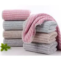 Unyqoos Luxueuze Handdoekenset van Fluweelzachte Stof voor Optimaal Comfort en Stijl