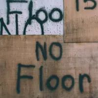 V2 Red Eye No Floor
