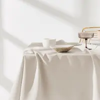 Unyqoos Tafelkleed voor Stijlvolle Tafeldecoratie, Water- en Vuilafstotend, 140 x 200 cm, Lichtbeige