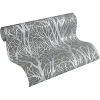 Unyqoos Vliesbehang met bosmotief en metallic accenten voor een moderne uitstraling