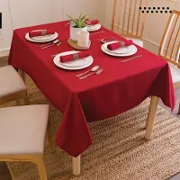 Unyqoos Dieprood katoenen canvas tafelkleed voor stijlvolle tafeldecoratie 140x304 cm