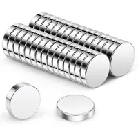 Unyqoos Neodymium magneten, 5 x 1 mm, 30 stuks – sterke mini-magneten met een nikkel-koper-nikkel coating, geschikt voor modelbouw, 3D-printen en kantoorgebruik