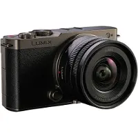 Panasonic Lumix S9 systeemcamera Black Titanium Edition + 18-40mm f/4.5-6.3