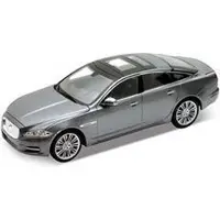 Welly Jaguar XJ 2010