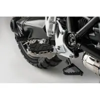 SW-Motech ION voetsteunset - BMW R nineT Scrambler (16-), R nineT GS (16-).