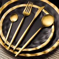 Unyqoos Elegant 60-delig bestek voor 12 personen met slank design en gouden afwerking