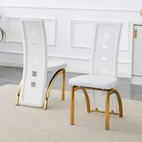 HAUSS SPOLE Eetkamerstoel – Geometrische Open Rugleuning – Set Van 2 – Comfortabel Met Dikke Zitting – Voor Eetkamer En Woonkamer – Metaal En Kunstleer – Wit Goud