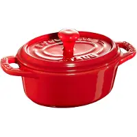 Staub ovaal mini pannetje 0,2 l rood