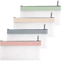 Markenlos Set van vier stuks, bestaande uit: doorzichtige etuis, een superzachte TPU-etui met rits, een doorzichtig cosmeticatasje en een waterdichte opbergtas voor schrijfwaren.