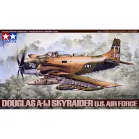 Tamiya Modelbouwpakket Militaire voertuigen - 61073 WWII Douglas A-1J Skyrider USAF Plastic - 1:48 - Modelbouw