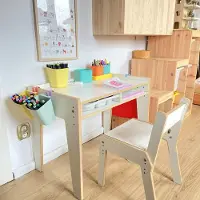 WOODFORKIDS - Meegroei Montessori Kinderbureau SET - Verstelbaar Bureau met Stoeltje - Kindertafel - Peuter Bureau - 71 cm- Europees Product