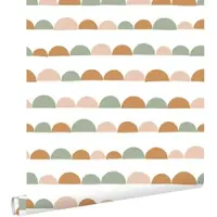 ESTAhome behang grafisch motief zacht roze, warm oranje en mintgroen - 53 cm x 10.05 m - 139267