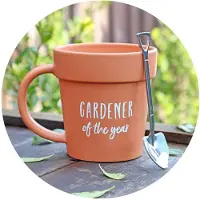 Something Different Mok/beker Gardener of the year pot with shovel spoon Multicolours