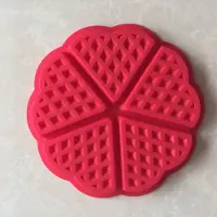 Go Go Gadget - Siliconen vorm - Wafelvorm - Hartvorm - Keukentool - Bak accessoire - 2 stuks - Rood