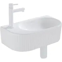 Qeramiq Fuente fonteinset – 40x21.5x12 cm – keramiek wit glans – kraangat links – mat witte kraan – geribbeld SW1522206/SW696206/SW696216/SW1210972