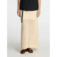 Selected Rok | 38 | female