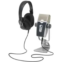 AKG Podcaster Essentials Bundle