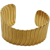 CO88 Collection Bangle Dames – 8CB-91441 - Goudkleurige Open Armband – Geribbeld Design – Moderne Statement Armband