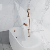 FortiFura Nebbio Badcombinatie-set - thermostaatkraan - glijstang met geïntegreerde wandaansluitbocht - gladde doucheslang - ronde handdouche - badvulcombinatie - geborsteld koper PVD (koper)