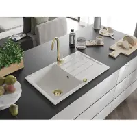 Mexen Bruno granieten gootsteen met 1 bak en afdruiprek 795 x 495 , wit, gouden sifon - 6513791010-20-G