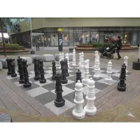 Ubergames XXXL Giga Schaakset, tot 94 cm hoog, UV bestendig-Met Kunststof vloer