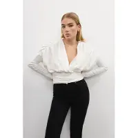 VIVEH Salvia Top Coconut Milk Maat: 44 | Longsleeves Outlet | Dames | Wit
