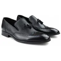 Infinity Leather Zwarte mocassin loafers met kwastjes voor heren, elegante instappers