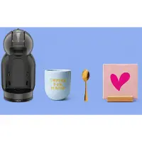 Krups NESCAFÉ Dolce Gusto MiniMe KP120810 - Koffiecupmachine - Antraciet / zwart + 1 blauwe mok "Coffee for mama" + roze tegel met hartje + tegelhouder