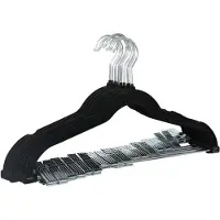Famanu – Set van 10 kleerhangers - broekhangers met clips en fluwelen bekleding - zwart - ruimtebesparend - geschikt voor delicate kleding - duurzaam materiaal en antislip - voorkomt kreukvorming