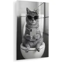 MuchoWow Glasschilderij 60x90 cm - Schilderij acrylglas - Kat - Telefoon - Toilet - Zwart - Wit - Foto op glas - Muurdecoratie woonkamer - Wanddecoratie slaapkamer - Schilderijen