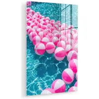 MuchoWow Glasschilderij 120x180 cm - Schilderij acrylglas - Strandballen - Roze - Water - Foto op glas - Muurdecoratie woonkamer - Wanddecoratie slaapkamer - Schilderijen