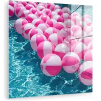 MuchoWow Glasschilderij 90x90 cm - Schilderij acrylglas - Strandballen - Roze - Water - Foto op glas - Muurdecoratie woonkamer - Wanddecoratie slaapkamer - Schilderijen
