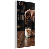 MuchoWow Aluminium schilderij 40x80 cm - Wanddecoratie metaal - Espresso - Melk - Café - Metalen muurdecoratie woonkamer - Decoratie industrieel - Foto op dibond - Industriële accessoires slaapkamer