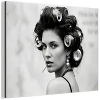 MuchoWow Aluminium schilderij 80x60 cm - Wanddecoratie metaal - Edgy - Vrouw - Zwart - Wit - Metalen muurdecoratie woonkamer - Decoratie industrieel - Foto op dibond - Industriële accessoires slaapkamer