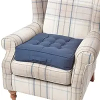Homescapes Comfortabel fauteuilkussen met katoenen hoes - zitkussen donkerblauw, 50 x 50 cm