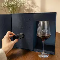 Yoursurprise Wijnproefdoos met 12 wijntubes en gegraveerd glas