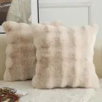 Famanu - Luxe Decoratieve Kussenslopen - Super Zacht - 2 Stuks - Beige - Wol - 65 x 65 cm