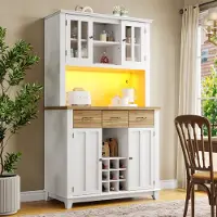HAUSS SPOLE Keukenkast Met LED-Verlichting En Verstelbare Planken - Wijnrek Voor 9 Flessen Met Lade En Open Vakken - MDF - 106x40x179.5 cm - Natuurlijk Wit