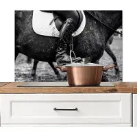 KitchenYeah Spatscherm keuken 90x60 cm - Kookplaat achterwand Paard - Sport - Zwart - Wit - Muurbeschermer - Spatwand fornuis - Hoogwaardig aluminium