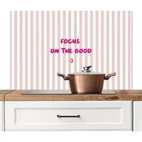KitchenYeah Spatscherm keuken 100x65 cm - Kookplaat achterwand Focus on the good - Strepen - Roze - Smiley - Muurbeschermer - Spatwand fornuis - Hoogwaardig aluminium